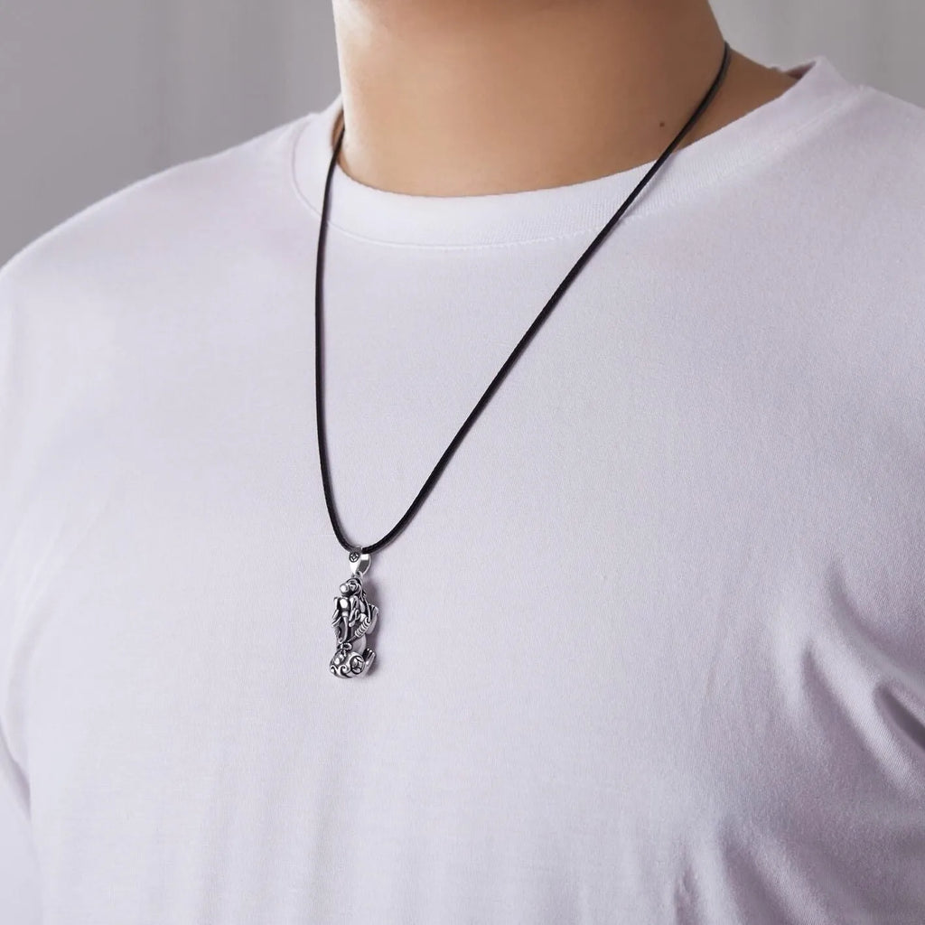 Retro-style Pixiu pendant necklace with artificial crystal, copper electroplating, pearl chain, and leather rope option