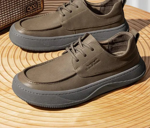 British retro brown casual leather shoes with big toe design and visible stitching