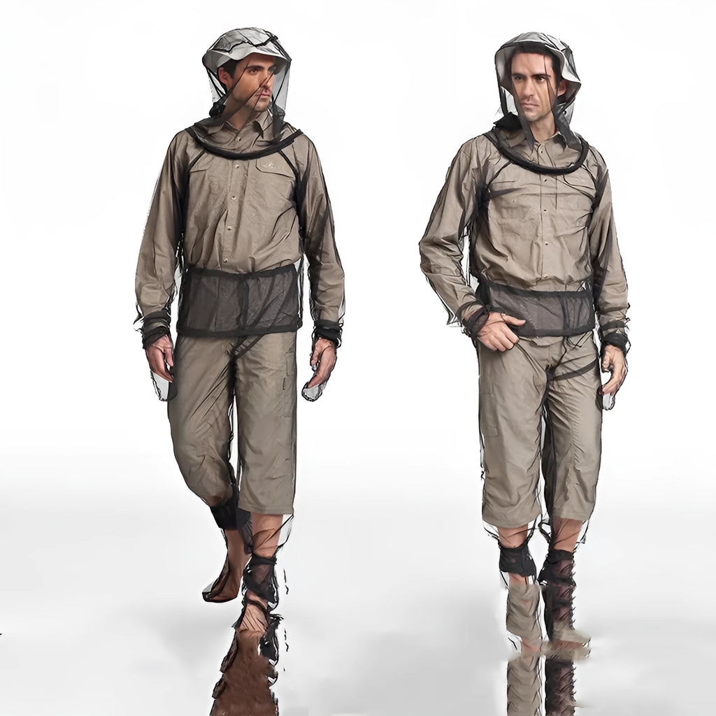 Four-piece mosquito-proof clothing set with hooded top, trousers and booties in mesh fabric.
