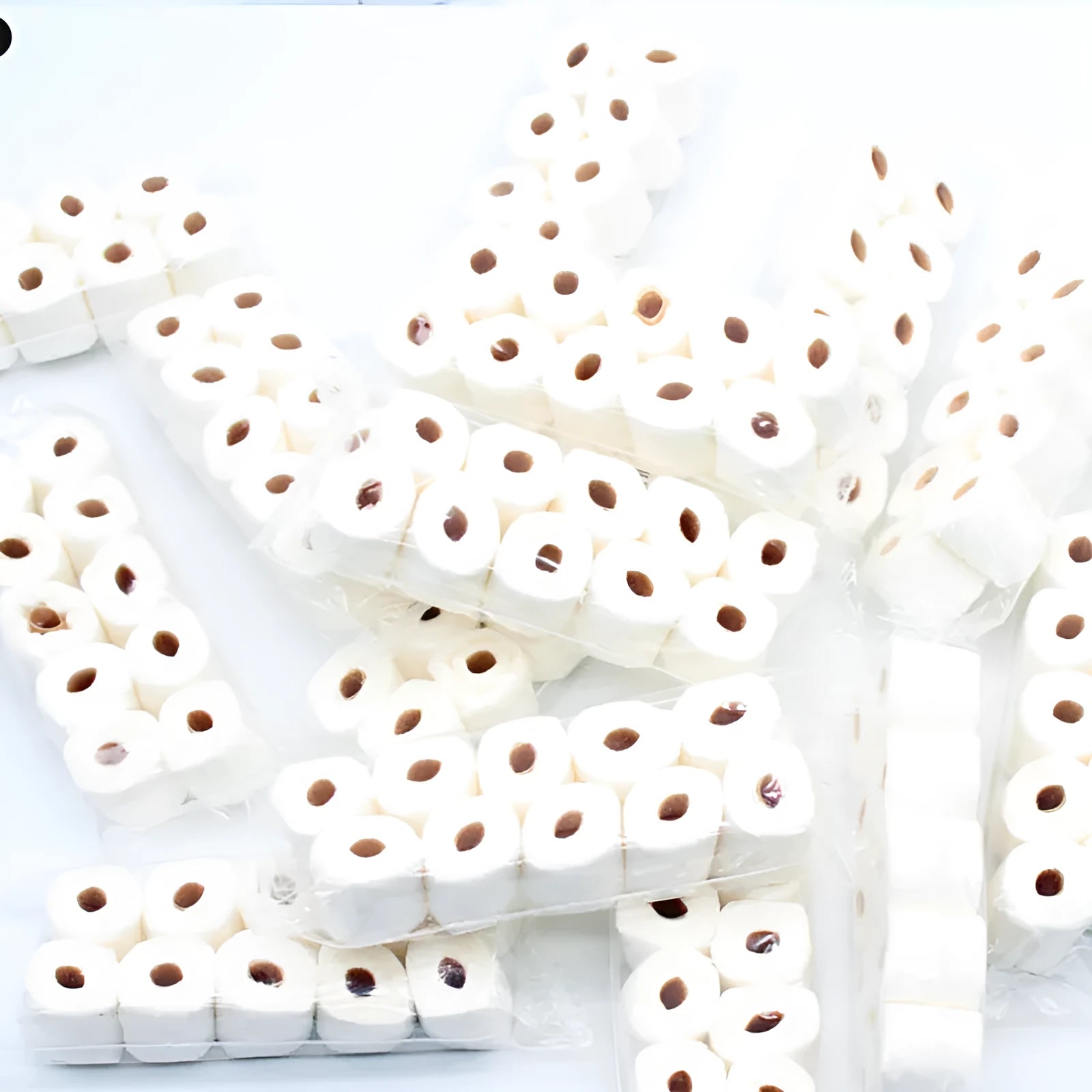 Miniature simulated toilet paper roll model for children's dollhouse play measuring 30mm by 15mm by 80mm