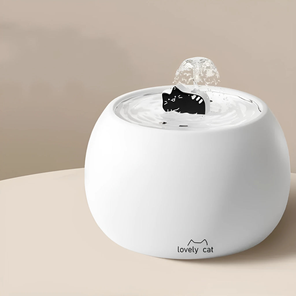Cartoon kitty ceramic pet water fountain in white 1.5L size for cats