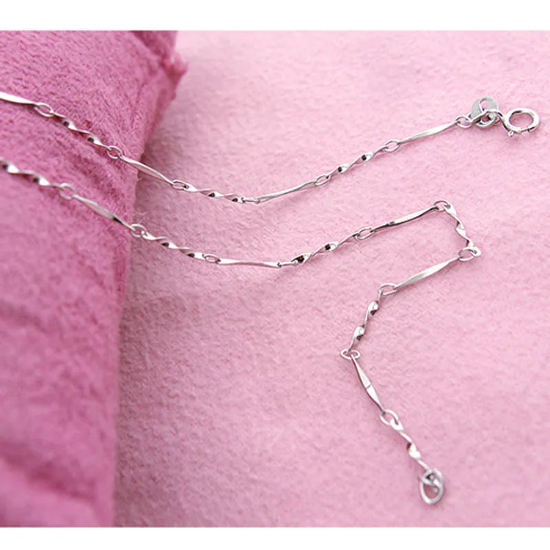 S925 sterling silver geometric ornament necklace with twisted pieces on 45cm chain