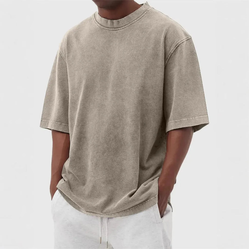 Men's loose-fitting distressed polyester t-shirt in solid colours with half sleeves