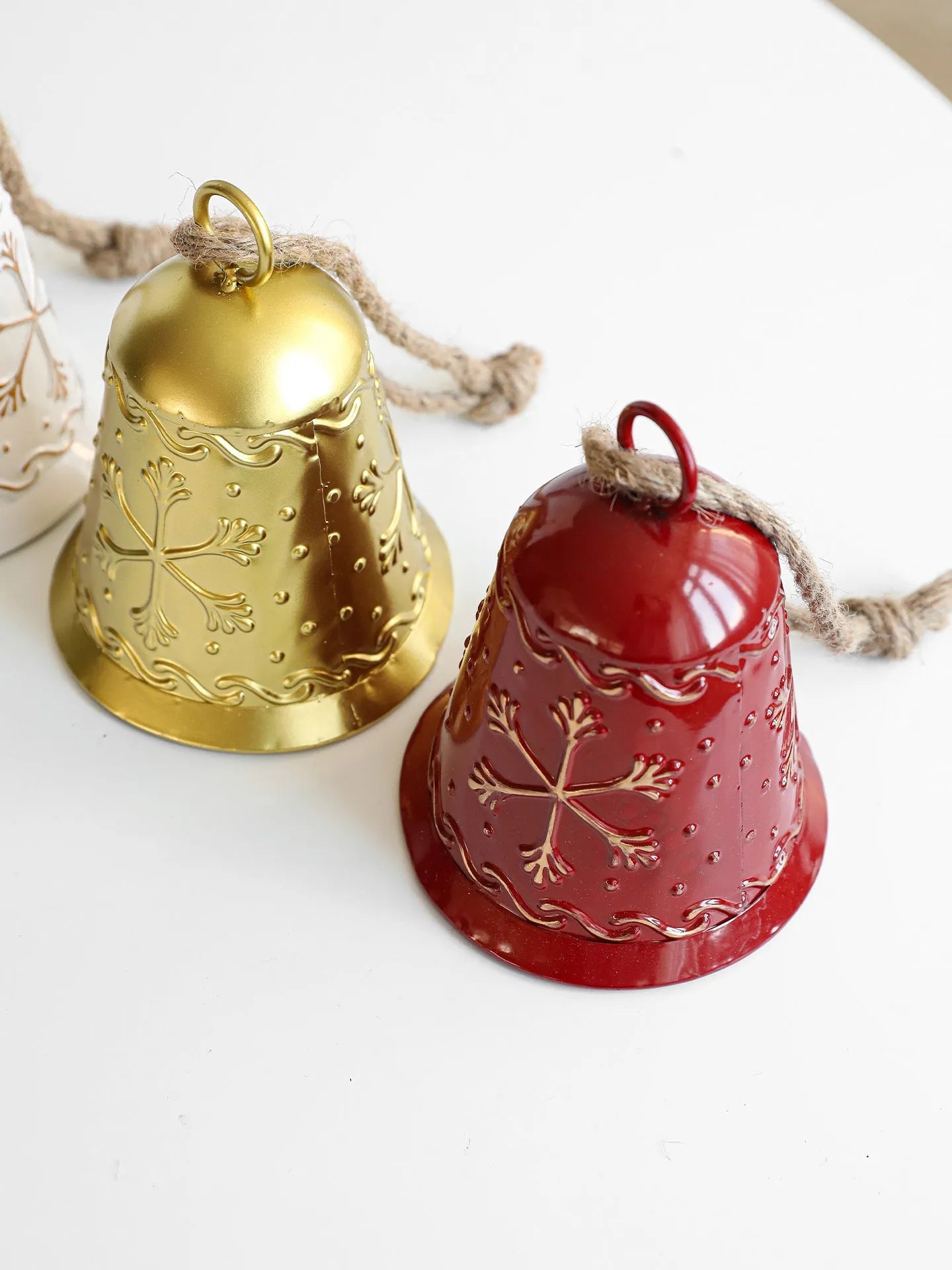 Wrought iron Christmas bell ornament with Santa Claus design in gold colour