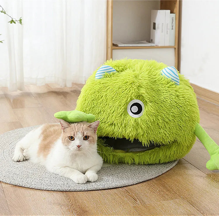 Fluffy round cat bed with soft plush material and non-slip base in three size options