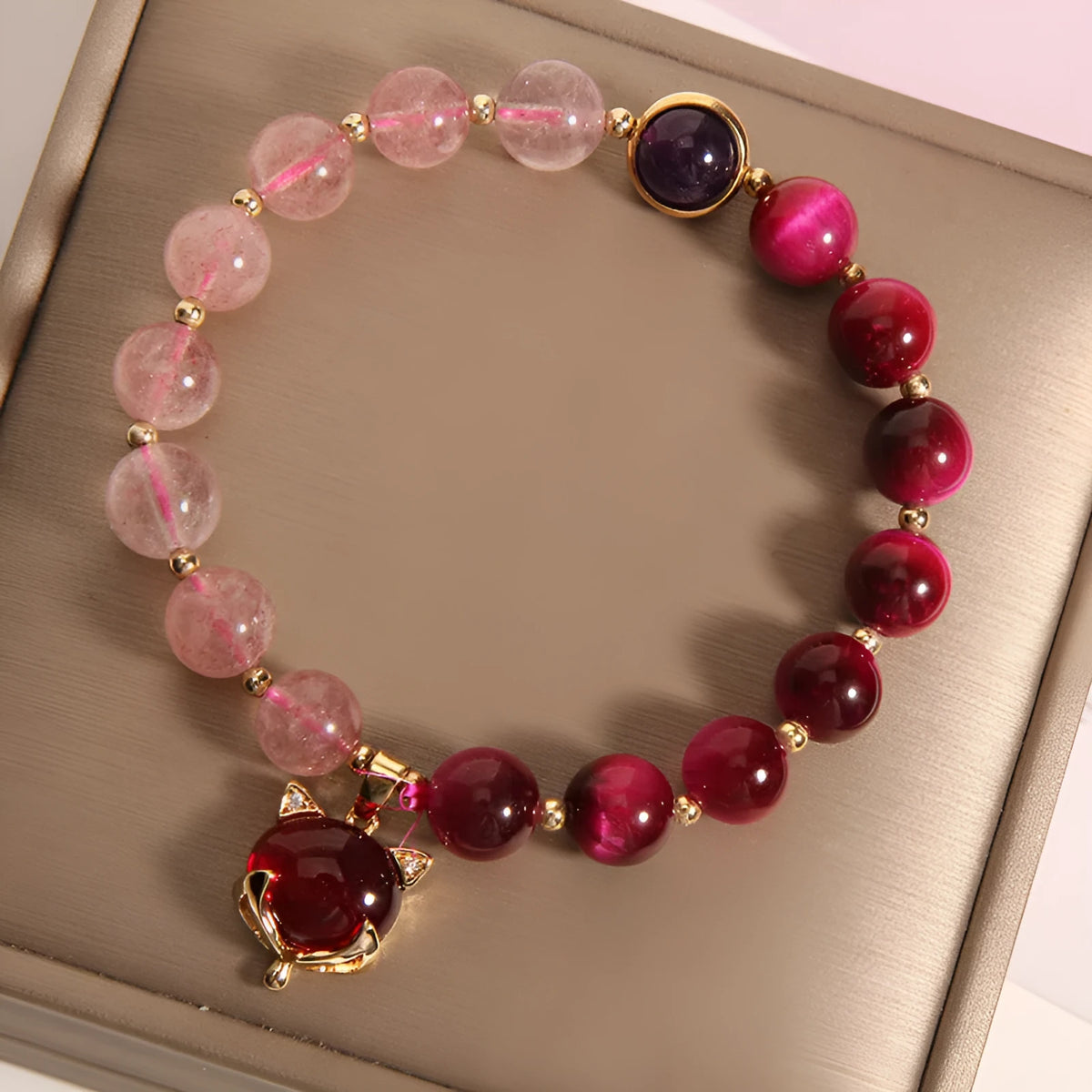 Natural strawberry crystal bracelet for women on elastic rope 18cm picture colour simple style