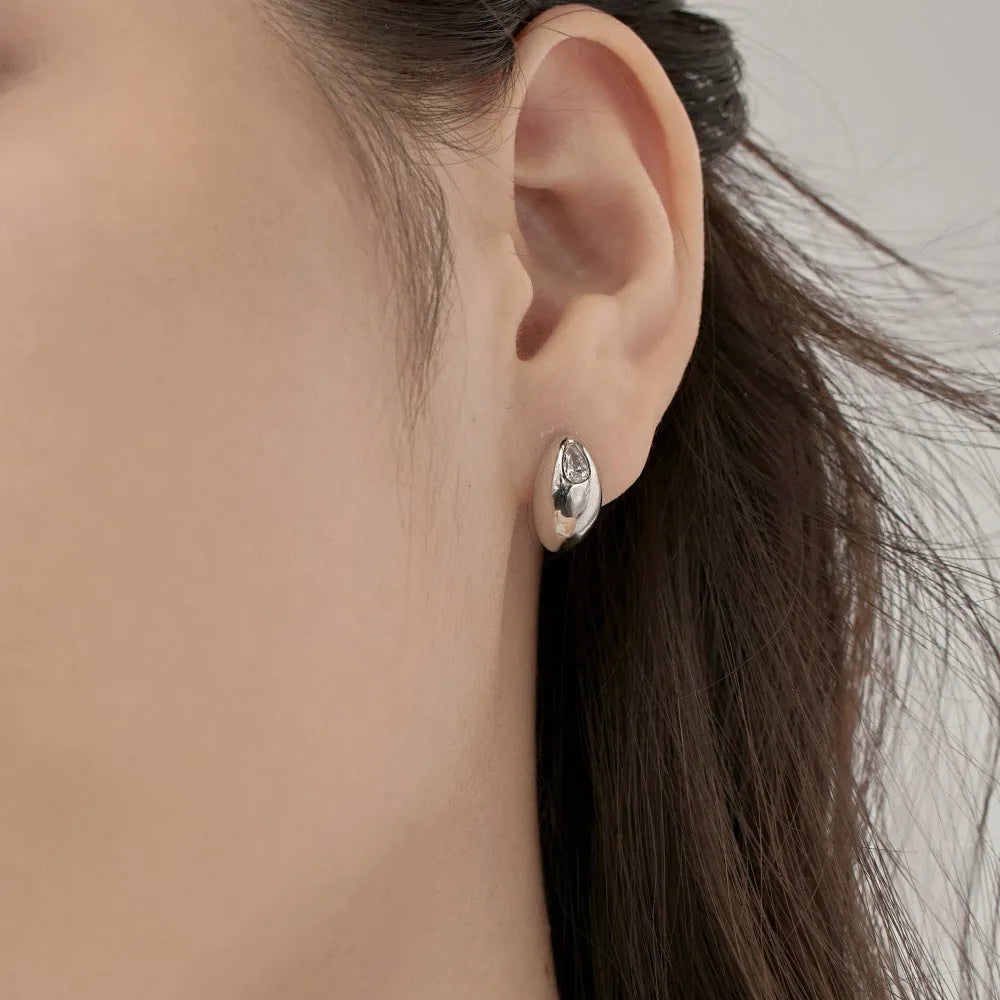 Women's 925 silver glossy zircon stud earrings in platinum finish, 8.2 x 13.4mm
