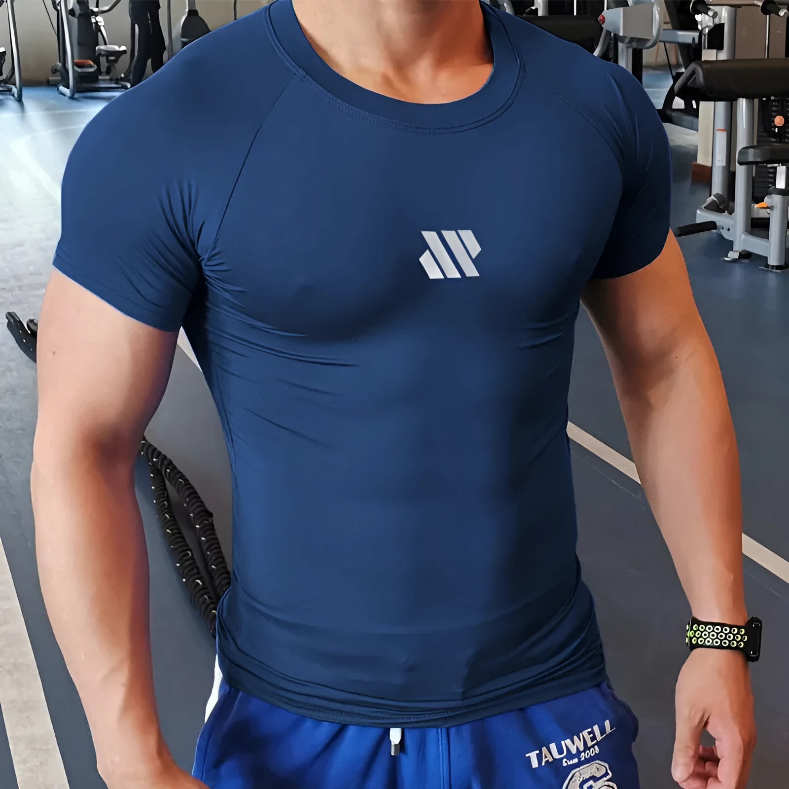 Men's quick-drying compression top in solid colour, polyester fabric, available in black white light pink navy blue sizes M to 3XL