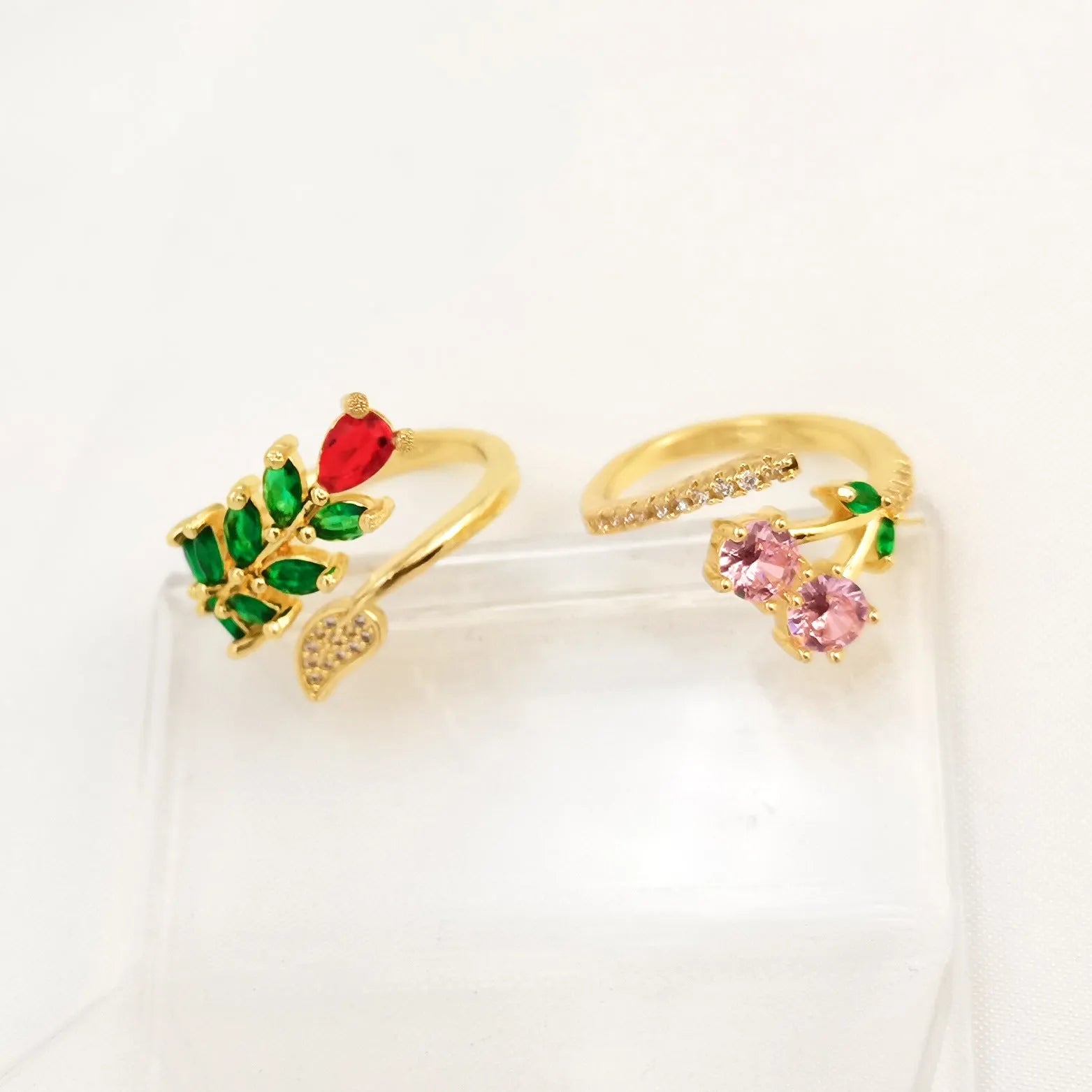 Copper geometric leaf open ring with gold plating and zircon micro-inlaid details for women