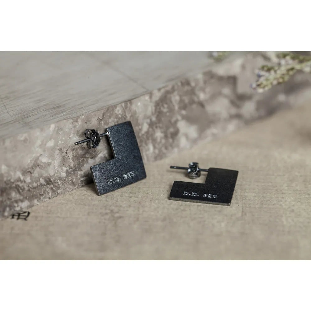 925 sterling silver geometric square earring ring with oxidised black finish