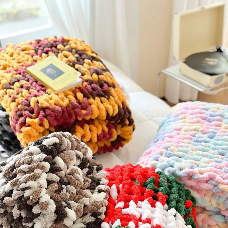Chenille cover blanket with stripe pattern measuring 130x170 cm in winter-thickened design