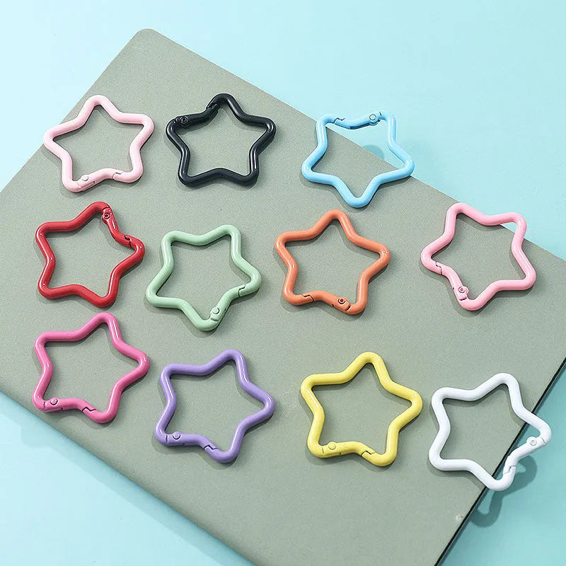 Zinc alloy five-pointed star keychain in various colours for backpack hanging