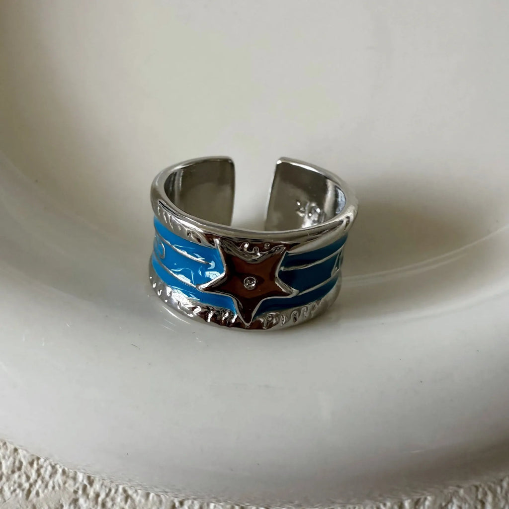 Distressed geometric copper ring with adjustable sizing in multiple colour options