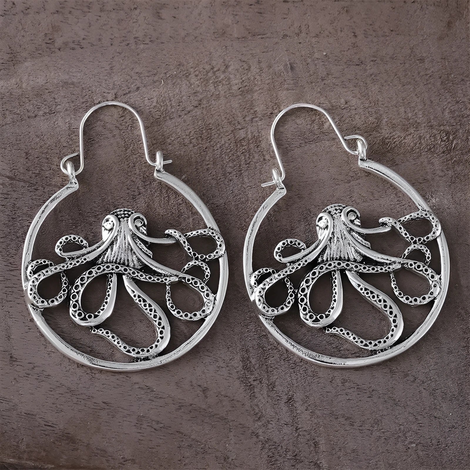 Vintage octopus earrings in antique silver finish with zinc alloy construction and animal zodiac design