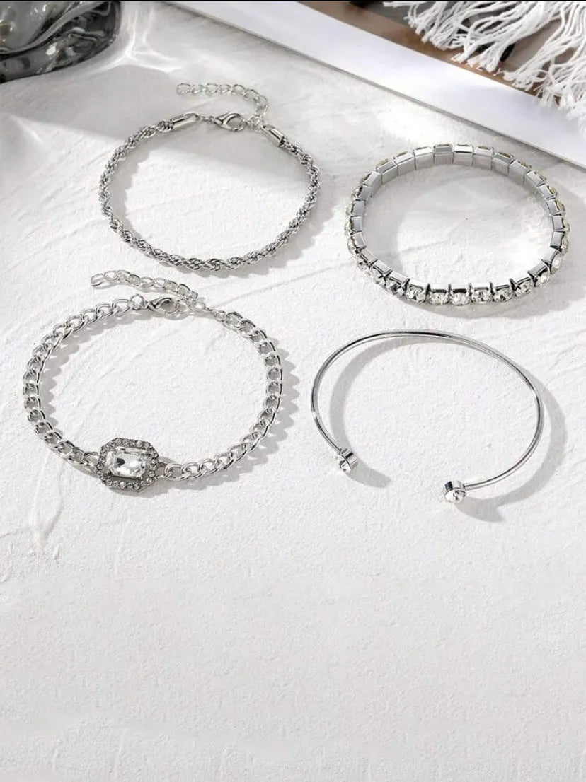 Women's retro geometric alloy bracelet set with square diamond charms in gold or silver finishes