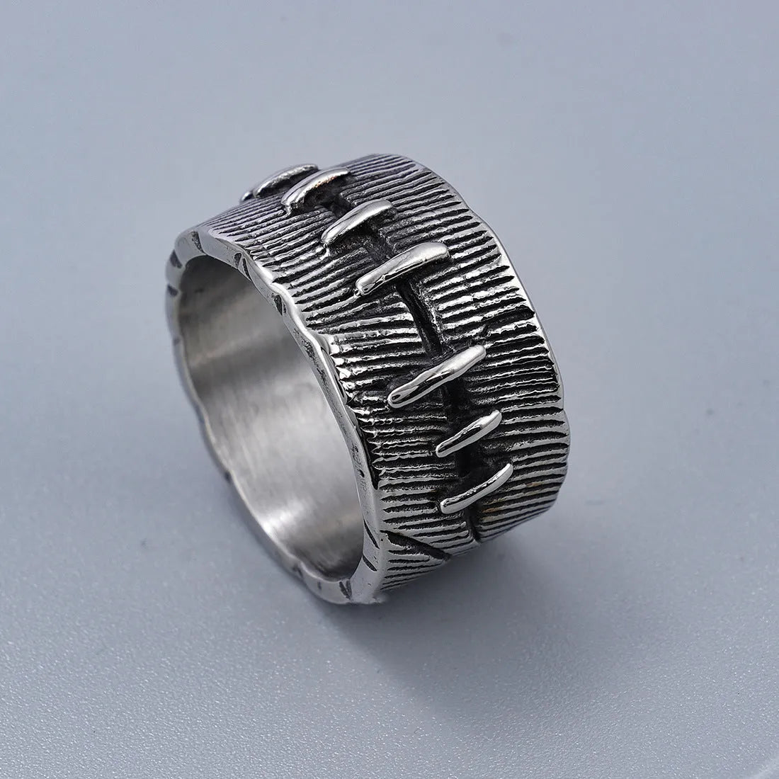 Titanium steel dark punk ring with geometric U-shape and double ring design in retro colour.