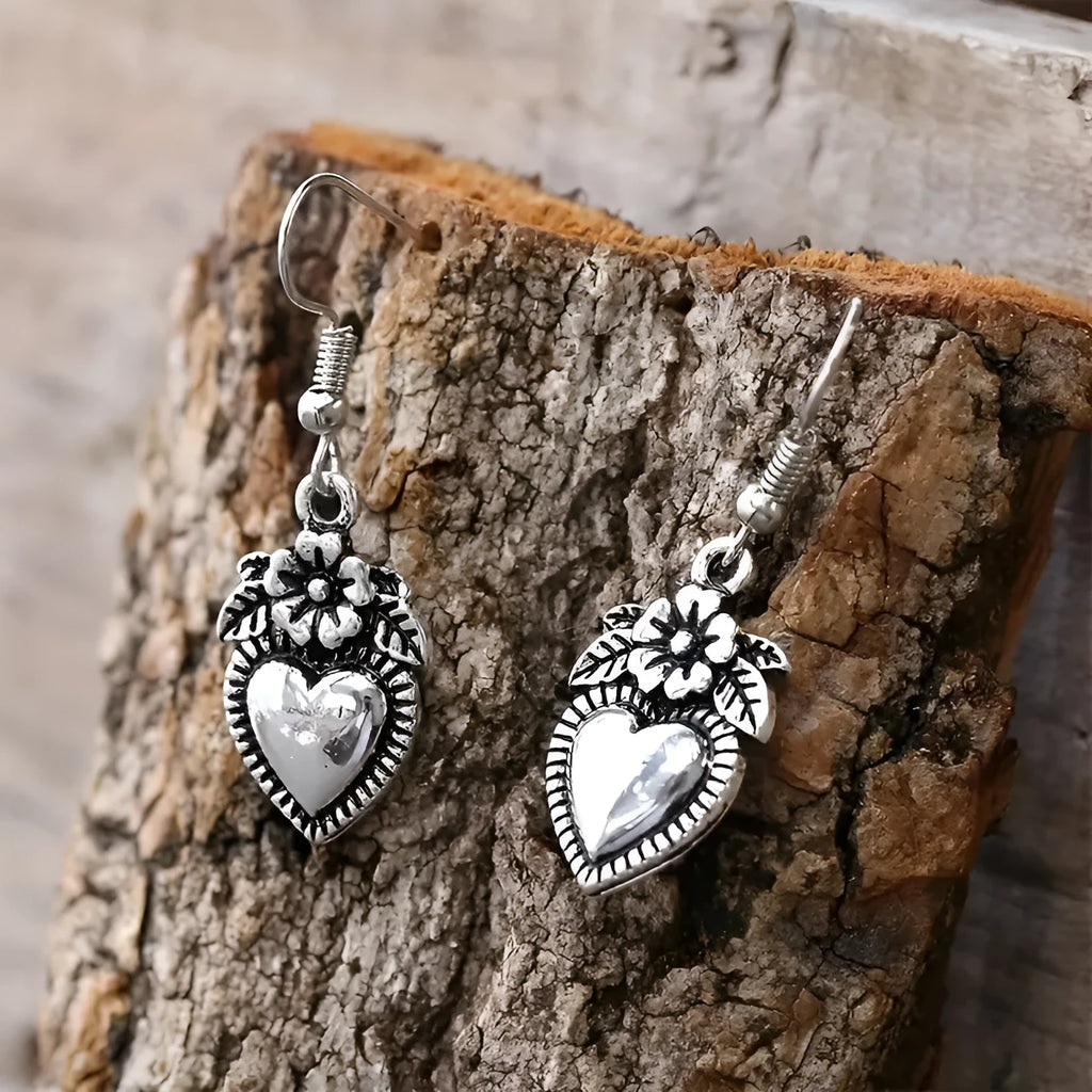 Vintage tarnish old love flower earrings in black alloy geometric shape for women
