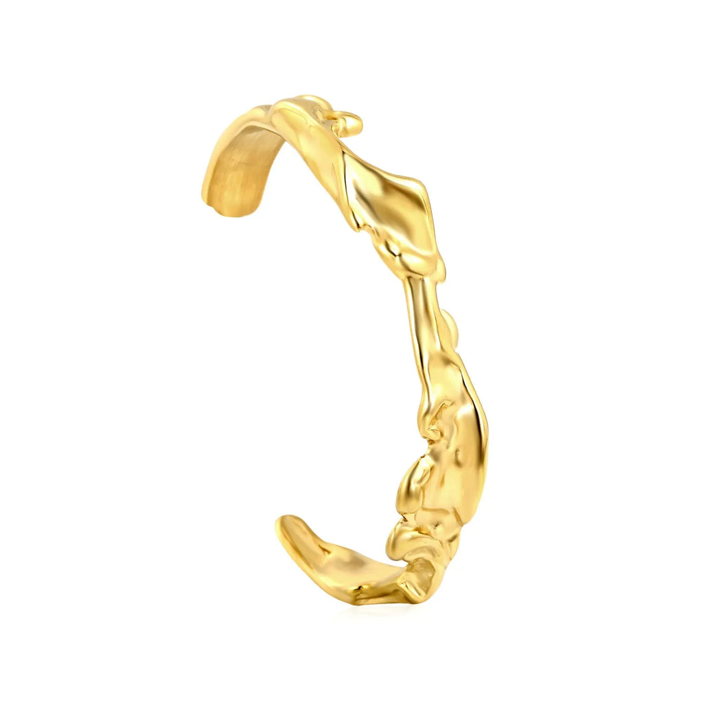 Stainless steel alloy bracelet in advanced style for European American fashion trends