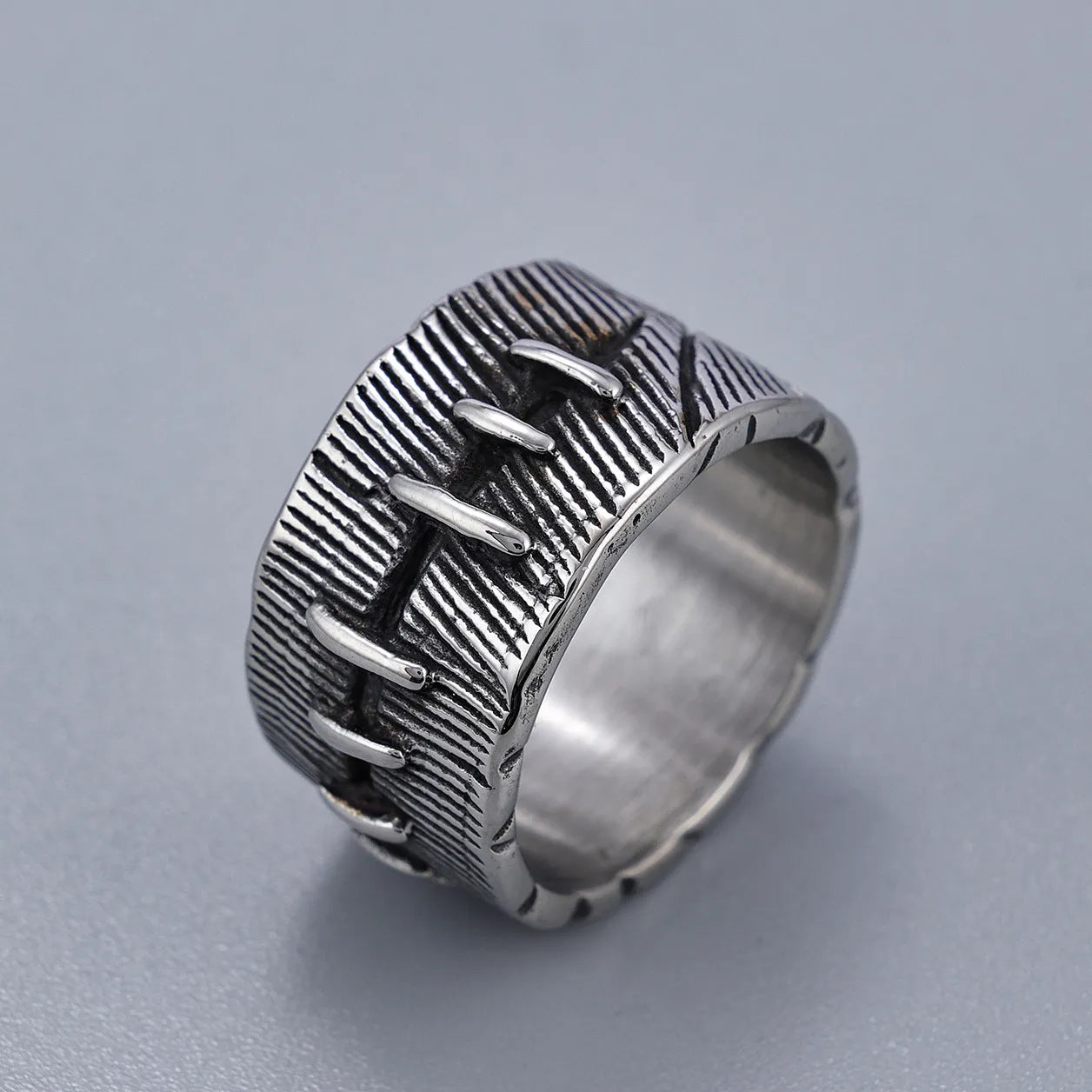 Titanium steel dark punk ring with geometric U-shape and double ring design in retro colour.