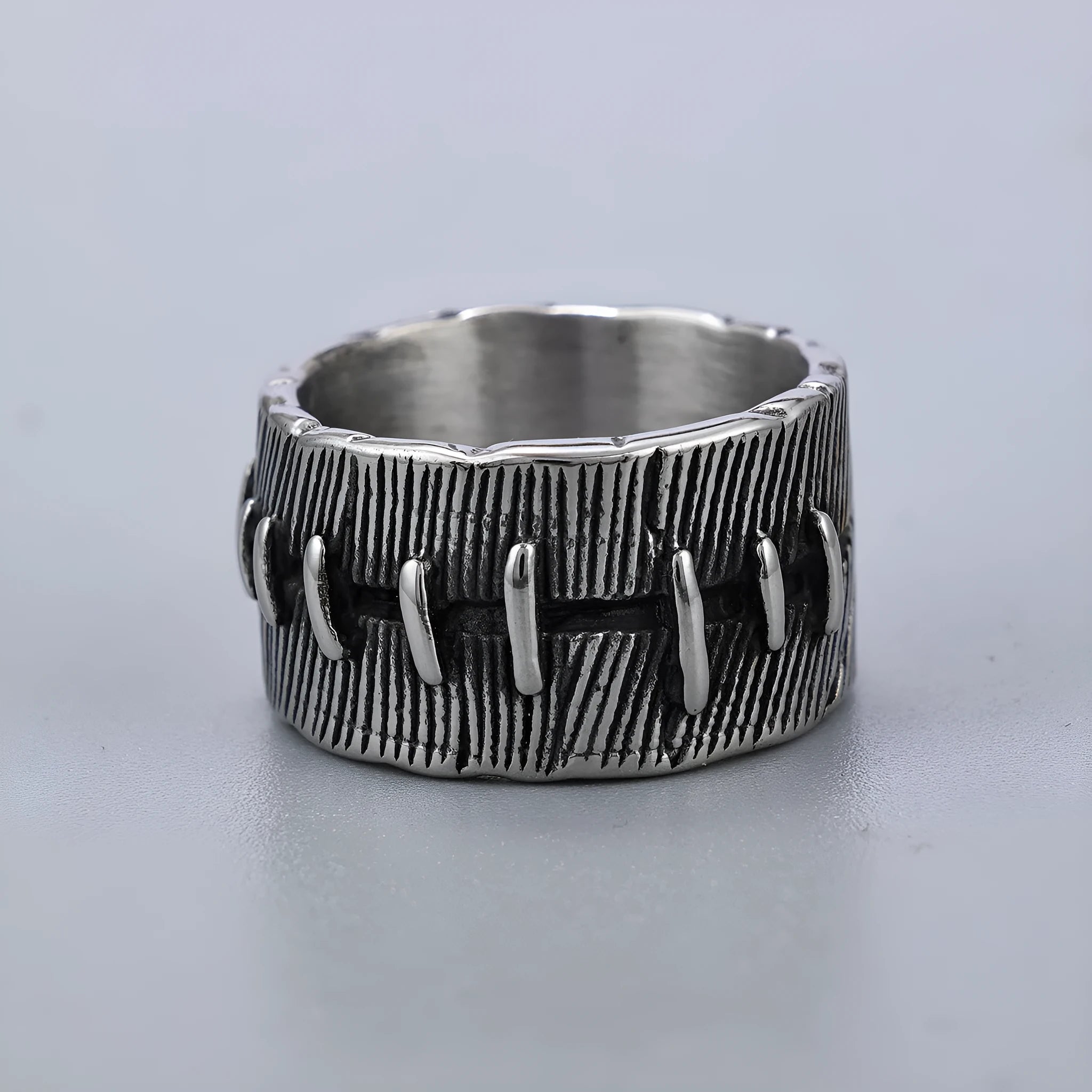 Titanium steel dark punk ring with geometric U-shape and double ring design in retro colour.