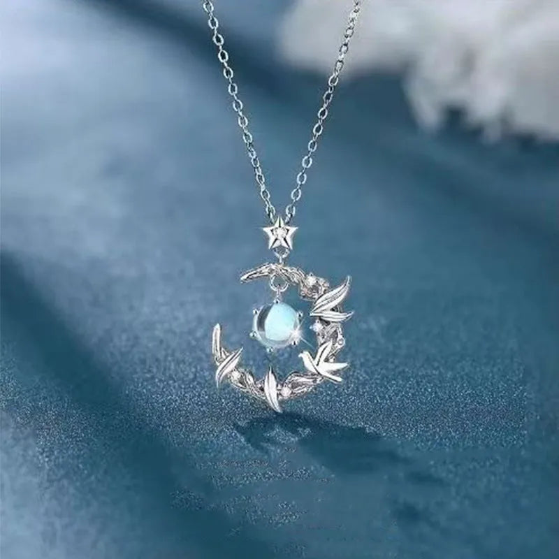 Creative tree and bird pendant necklace in alloy geometric shape with adjustable chain, eucalyptus colour option