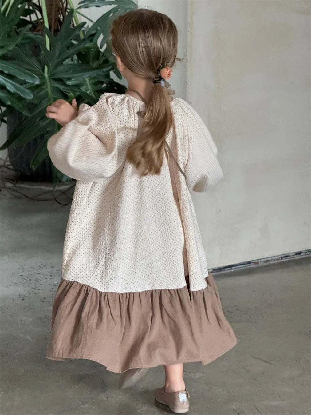Cotton polka dot ruffled girl's dress with long sleeves, flounced skirt, retro style, spring wear