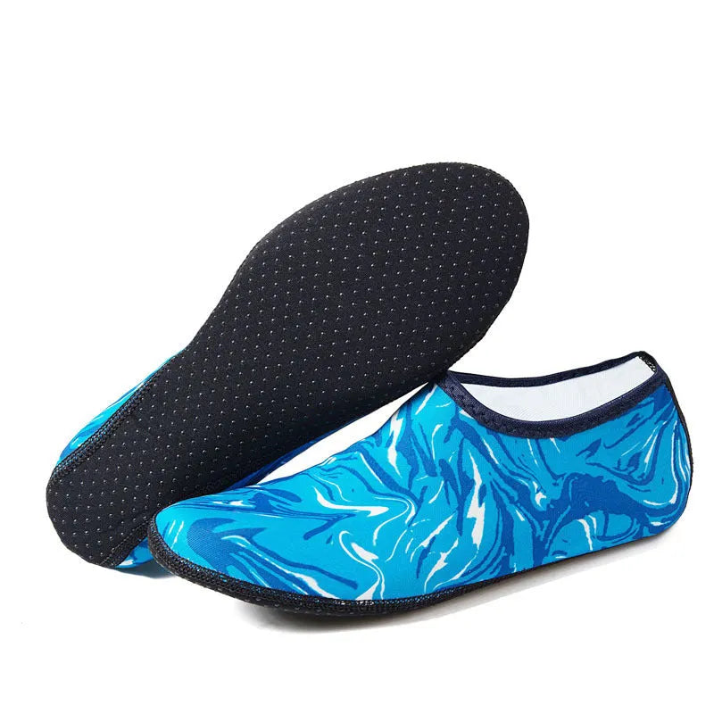 Printing 2.5mm rubber non-slip Lycra snorkeling diving socks for men and women in camouflage red