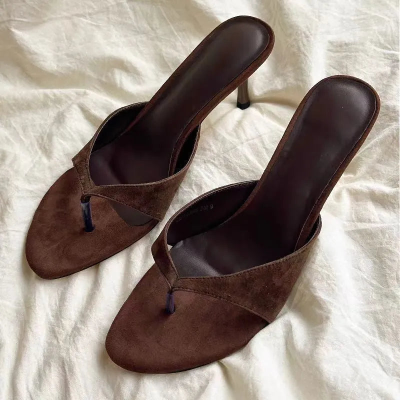 Women's pointed toe PU flip flop sandals in black and brown with rubber sole, European fashion style