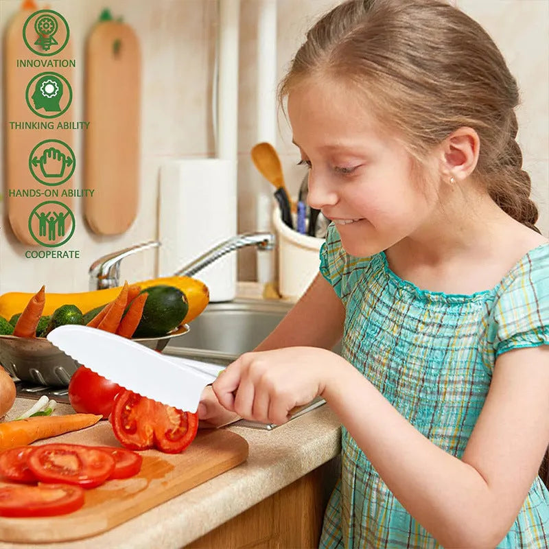 18-piece children's kitchen toy set with cut-proof saw knife, cutting board, and baking cover on table