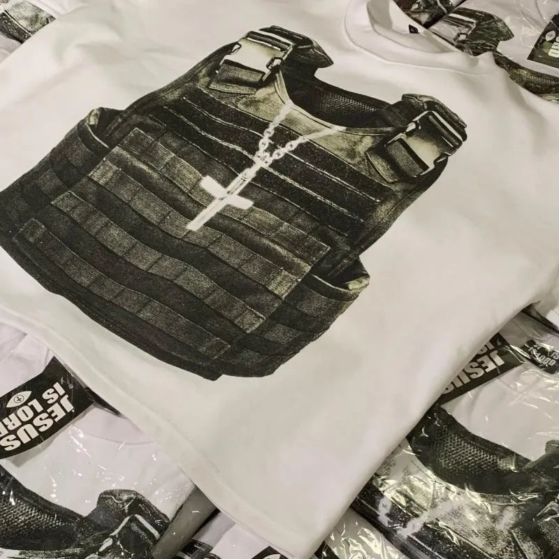 Printed short sleeve cotton t-shirt in retro street style with drop-shoulder sleeves.