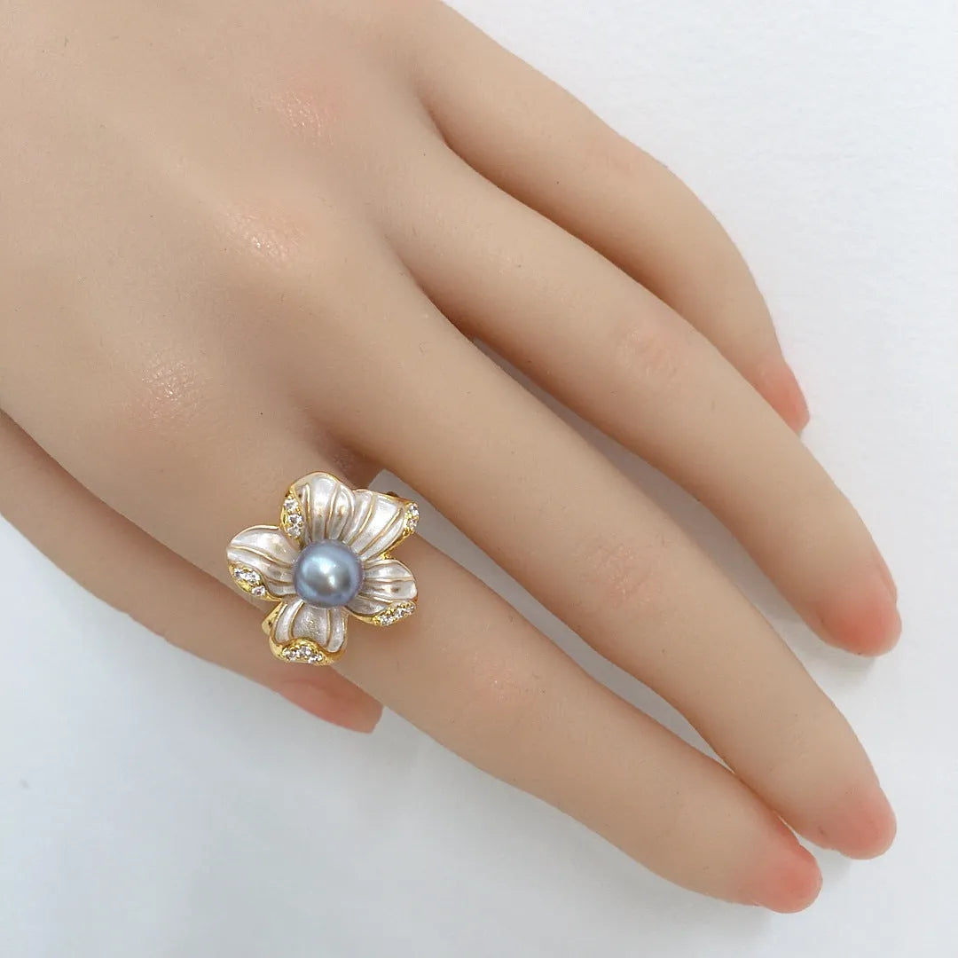 5A freshwater pearl ring with 18K real gold plated frosted flower design and adjustable open band in white or grey