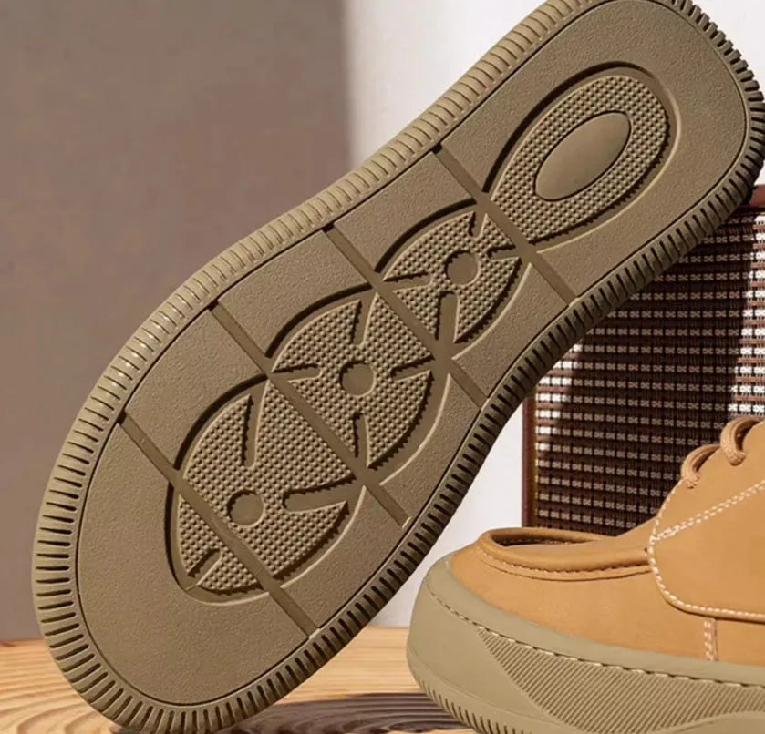 British retro brown casual leather shoes with big toe design and visible stitching