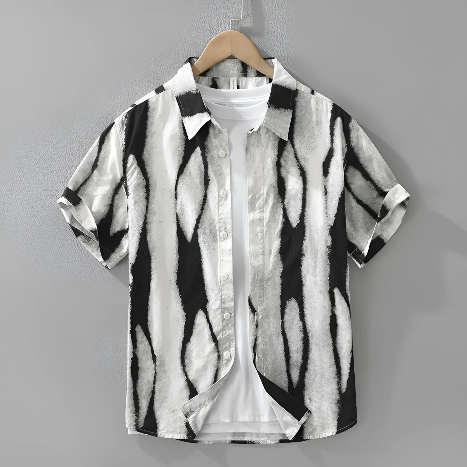 Retro striped black and brown short sleeve cotton shirt with a cardigan-style loose fit.