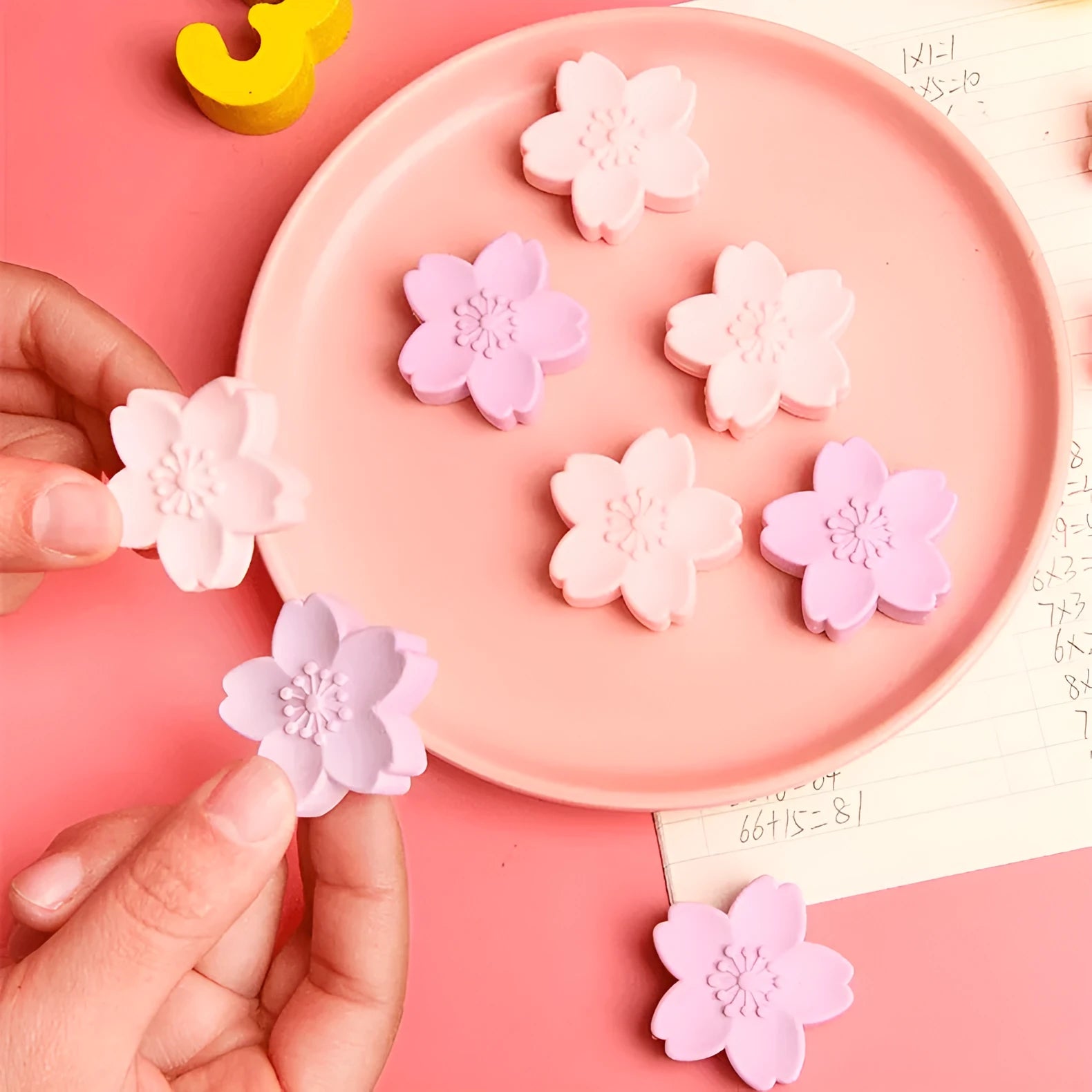 Cherry blossom design soft rubber eraser that leaves no marks and produces little debris.
