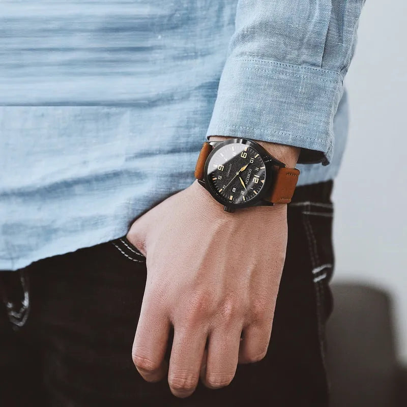 Men's retro automatic watch with leather strap in silver and army green colour option.