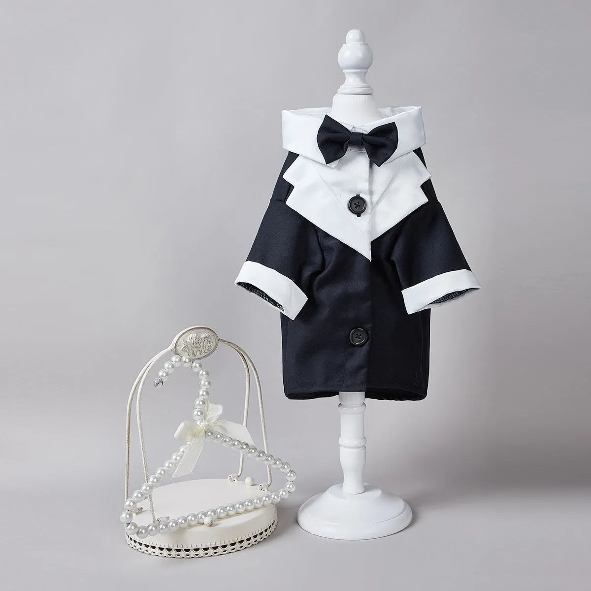 Chinese-style four-legged dog wedding suit in polyester fabric available in multiple sizes