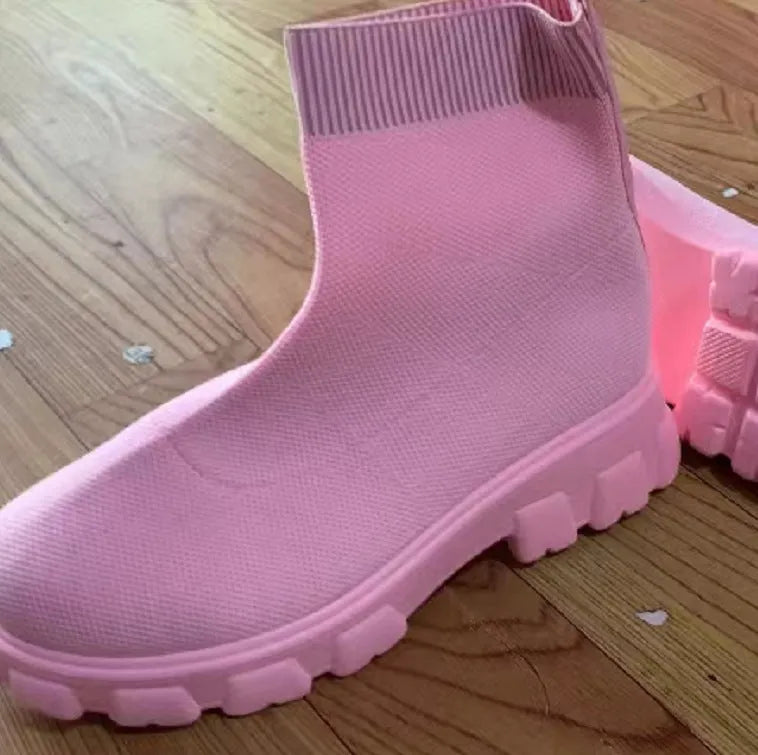 Women's low heel sock boots in pink, mesh upper, round toe, with 3-5 cm heel