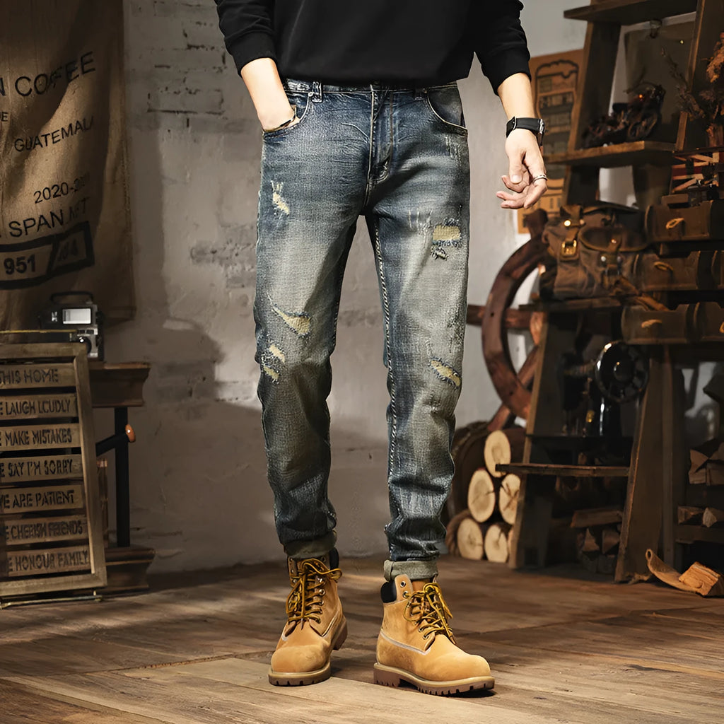 Men's vintage blue fleece-lined straight-leg jeans with drawstring closure and heavy washed denim