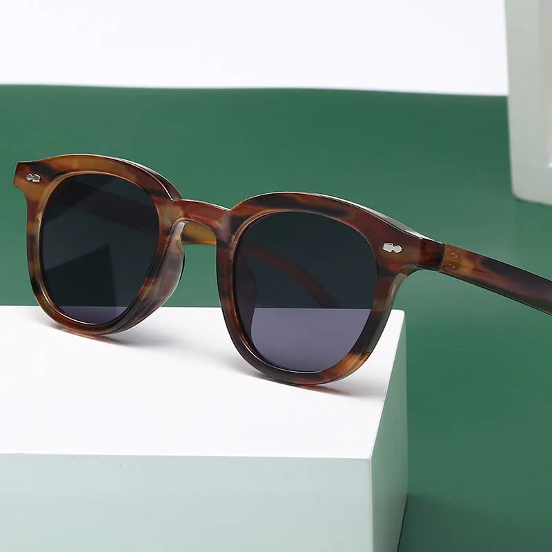 Retro beige round sunglasses with black PC frame, metal hinge, and various lens colour options