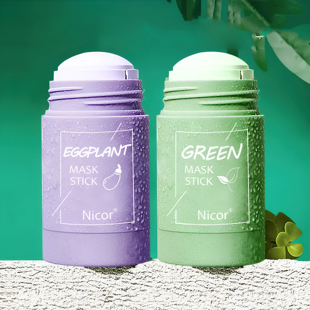 Green tea cleansing clay mask stick in solid paste form with 40g content