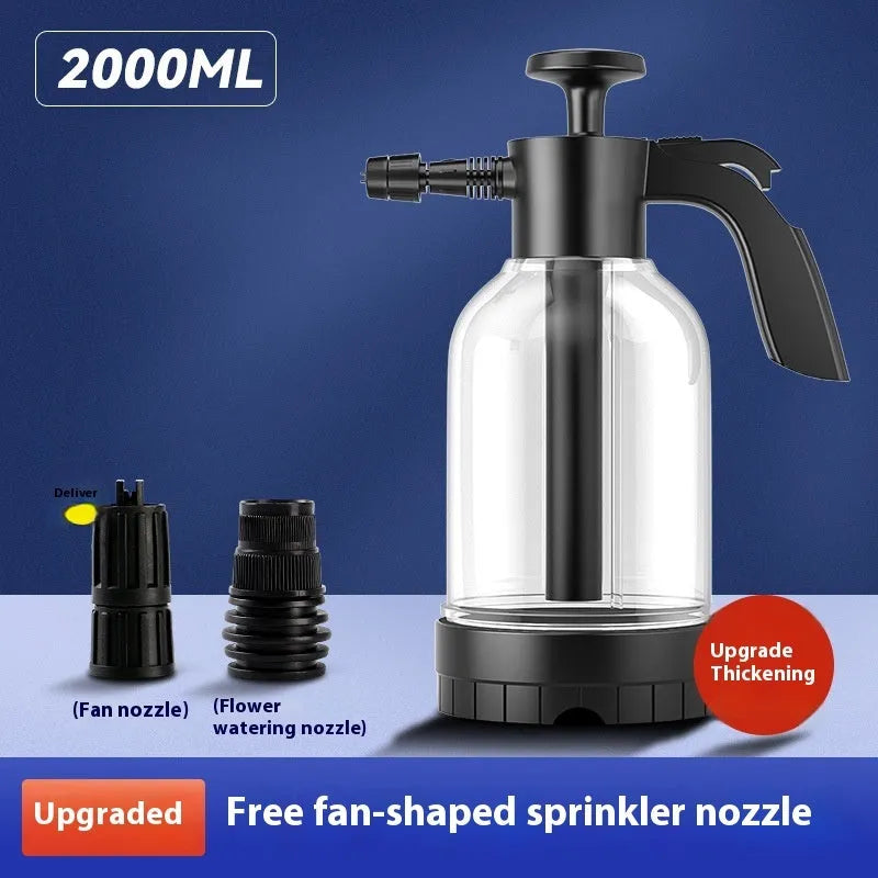 Hand-held high-pressure car wash foam sprayer with 2L capacity container in polypropylene construction