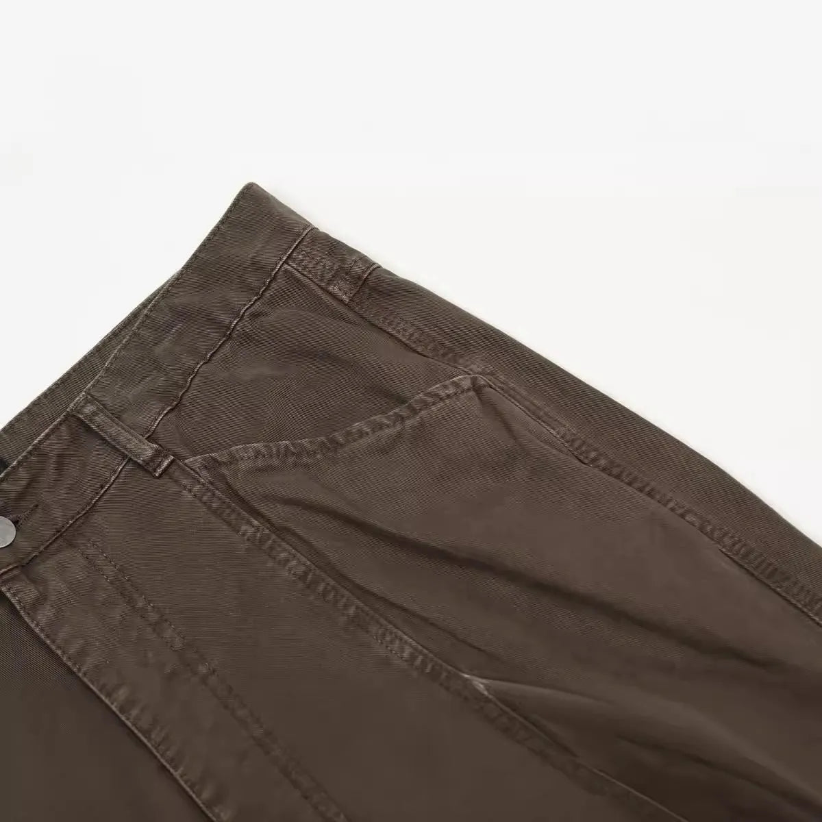 Men's brown straight-leg trousers with non-iron cotton fabric and wide-leg design