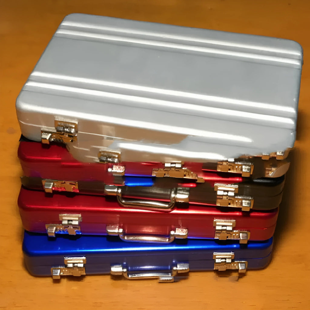 Aluminium alloy card holder in silver, showing its slim 16mm thickness and compact size.