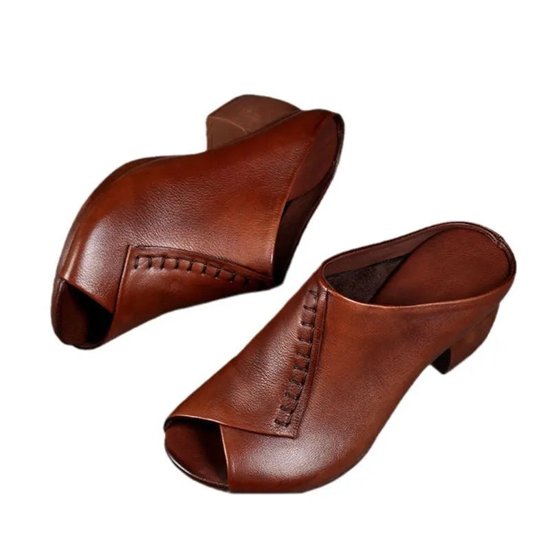 Women's black peep-toe sandals with square heel and rubber sole