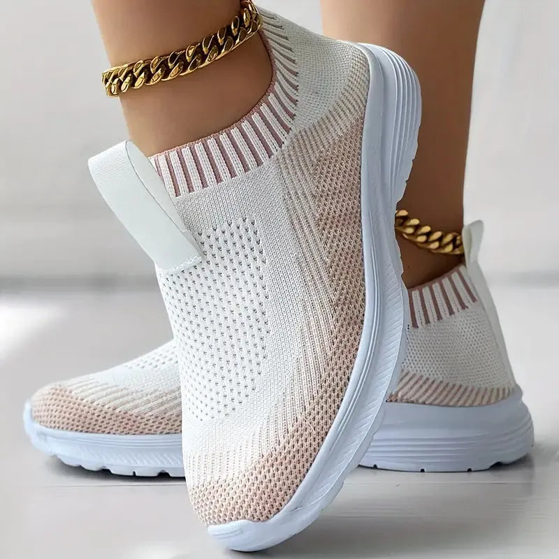 Women's casual sports shoes in solid colour with mesh upper, sizes 36-43