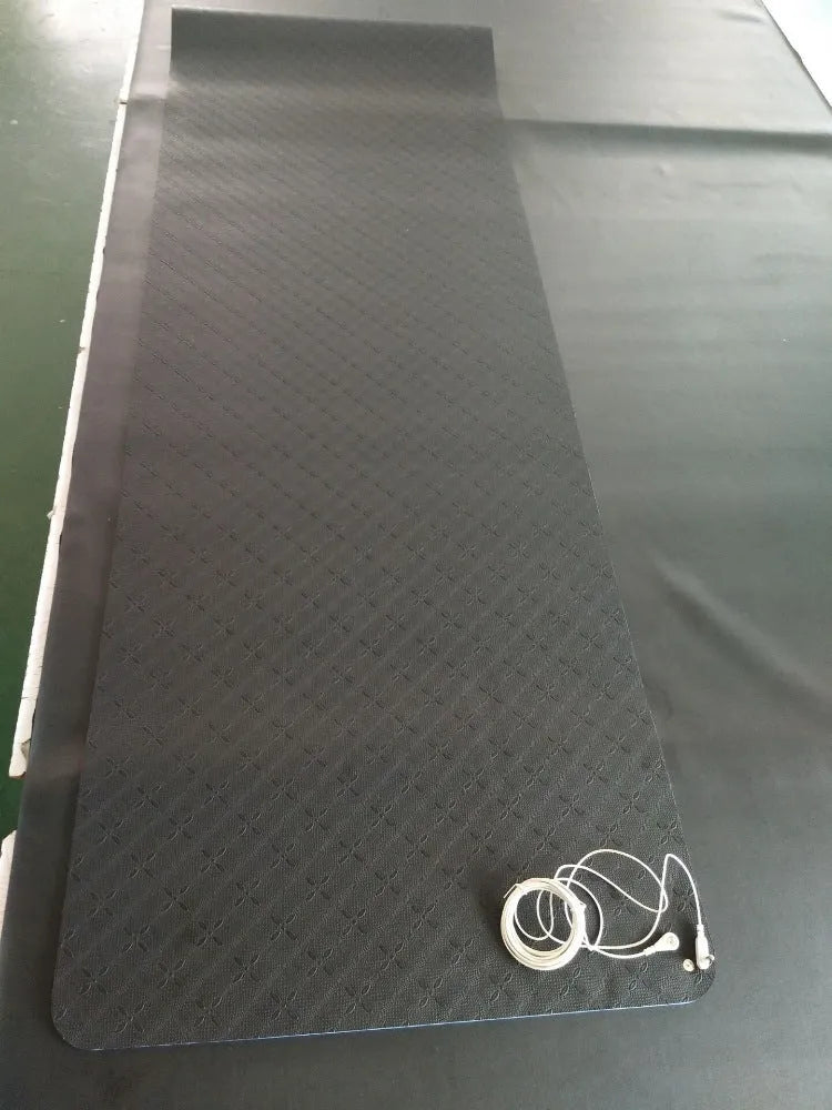 Blue conductive grounding yoga mat with plant flower pattern measuring 182x61cm