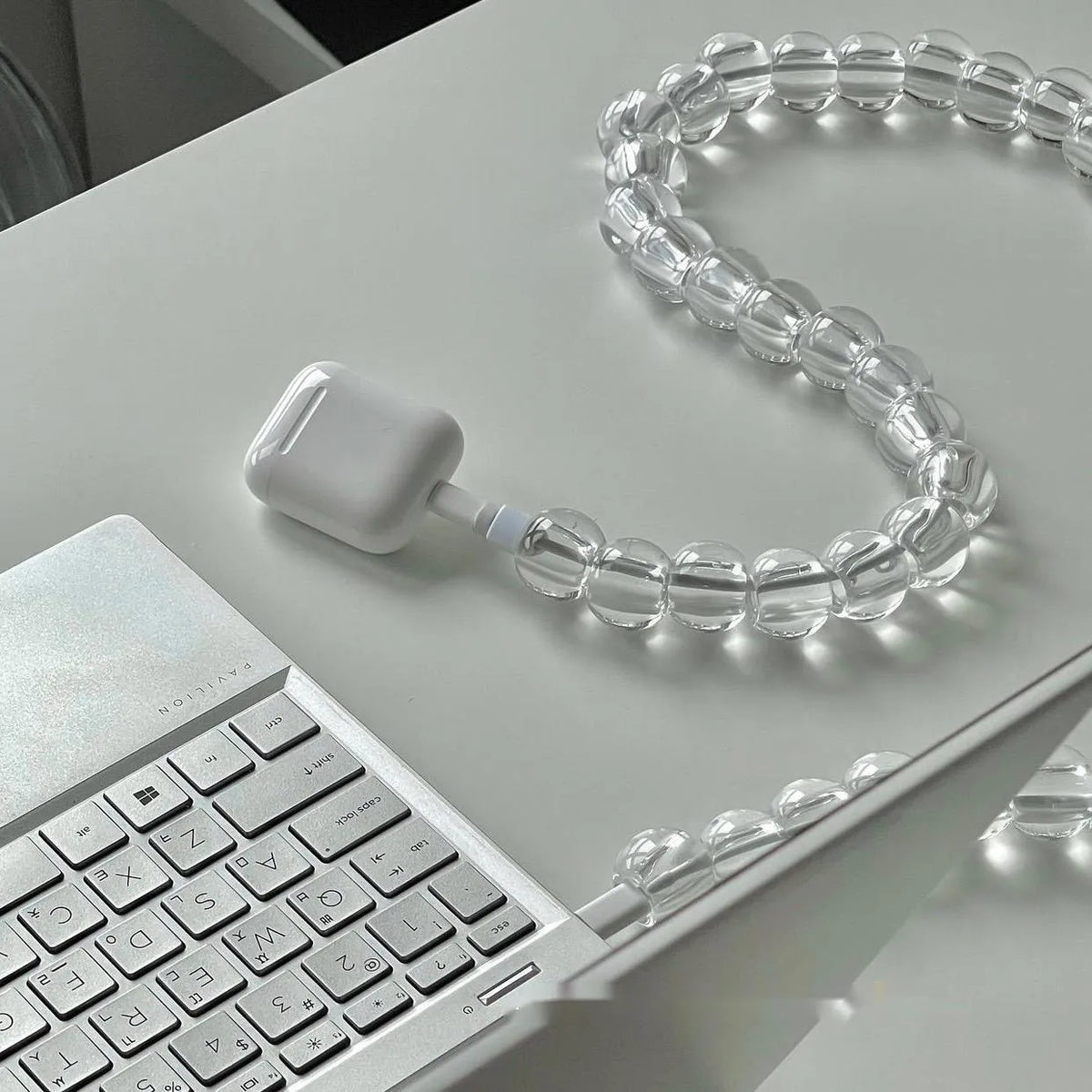 Transparent bead mobile phone data cable, 1m straight head single connector charging lead