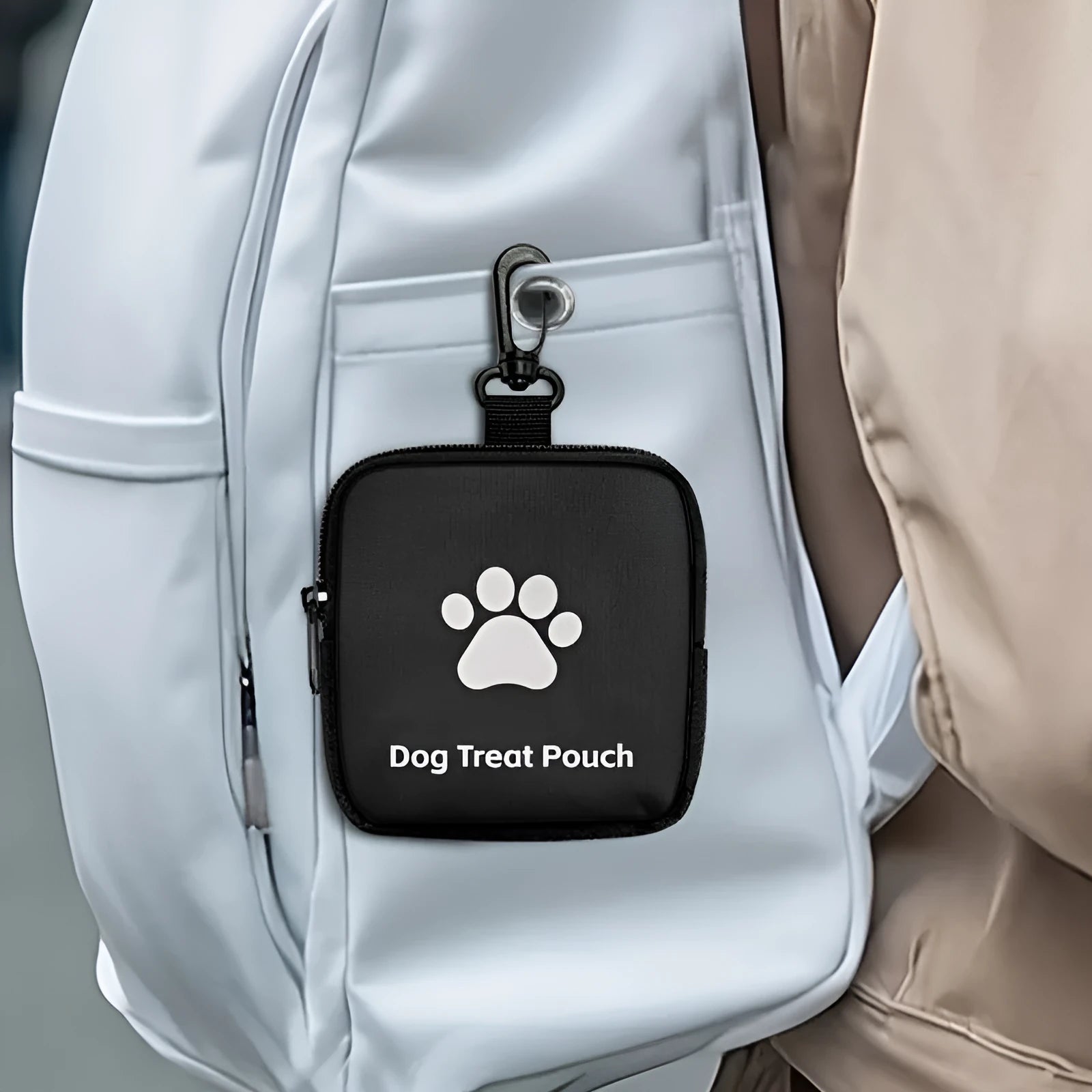 Polyester portable pet snack pack with zipper closure in Oxford material, available in four colours