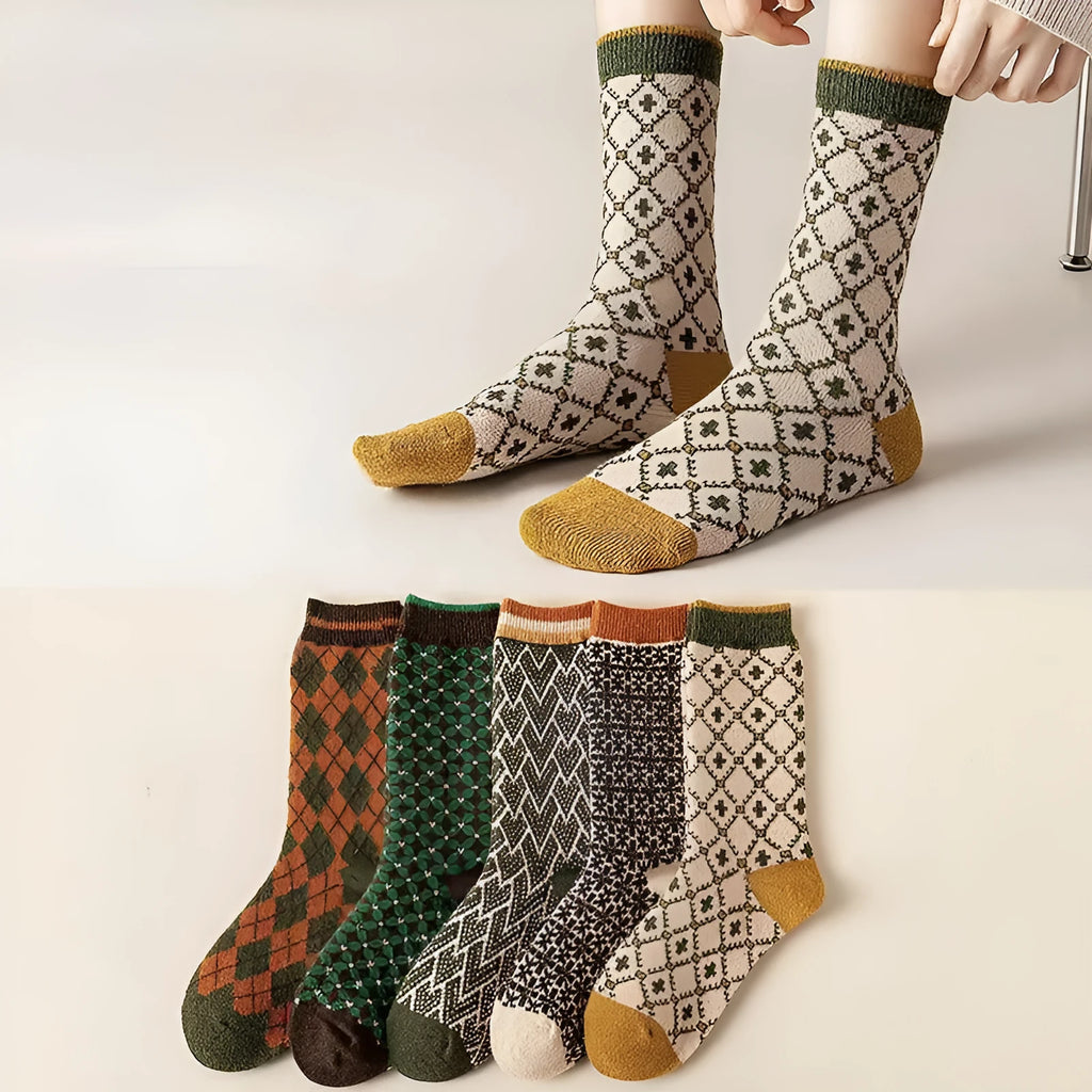 Women's mid-calf combed cotton double-knit retro ripple socks in mixed colours, jacquard pattern