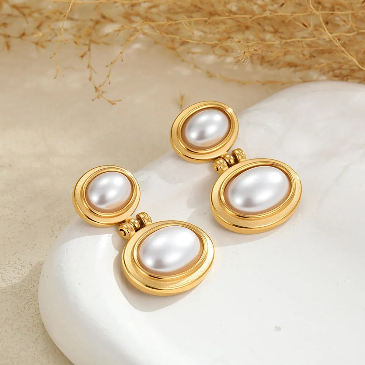 French retro stainless steel earrings with 18K marking, pearl and geometric ellipse shape, colour NMSE-J725-4